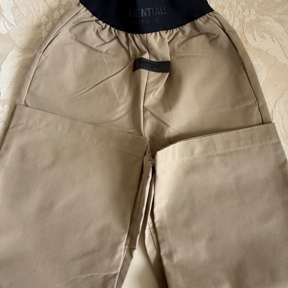 Kids Fear of God Essentials Relaxed Trouser Size S - Picture 9 of 10